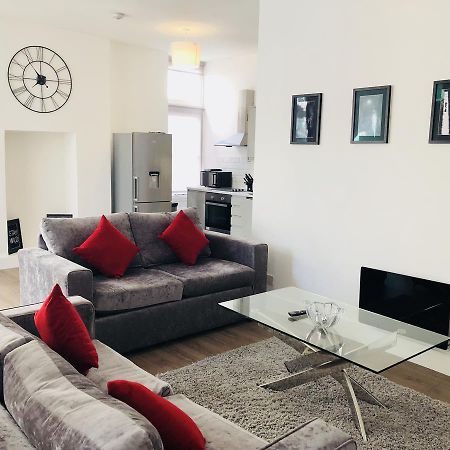 Spacious & Modern 2 Bed Apartment At Knightsbridge לונדון מראה חיצוני תמונה