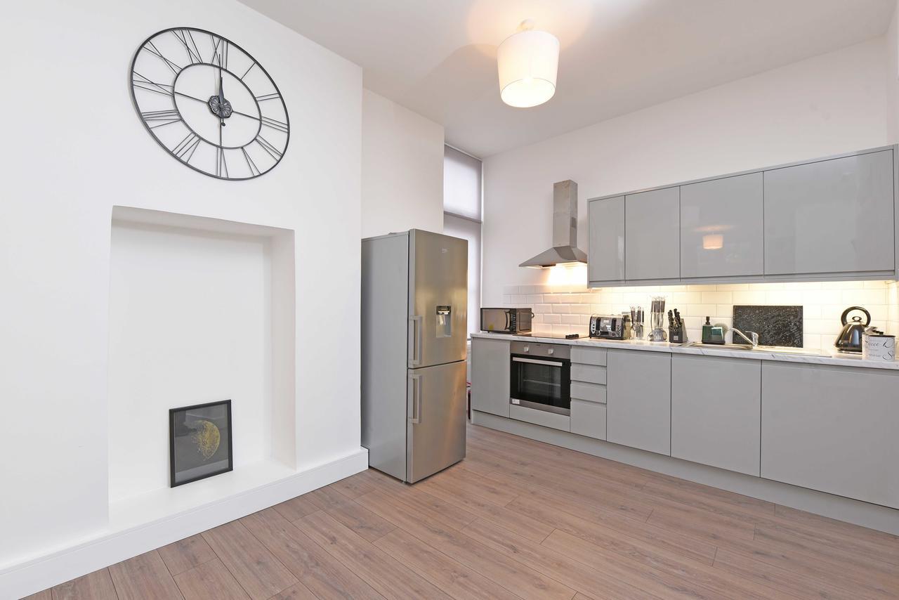 Spacious & Modern 2 Bed Apartment At Knightsbridge לונדון מראה חיצוני תמונה