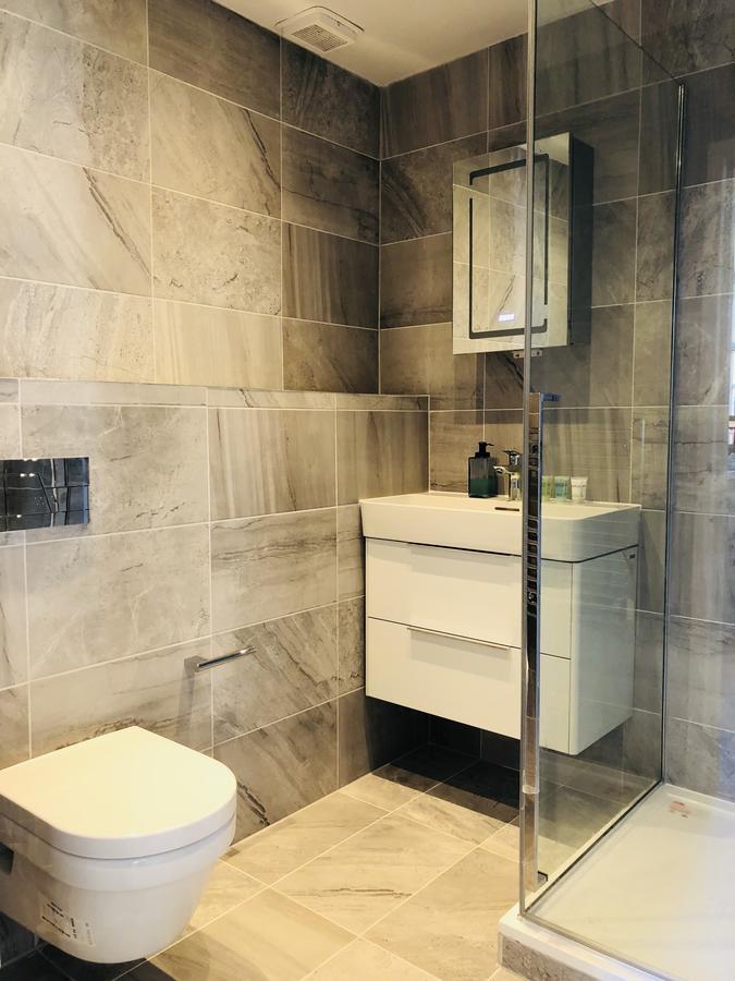 Spacious & Modern 2 Bed Apartment At Knightsbridge לונדון מראה חיצוני תמונה